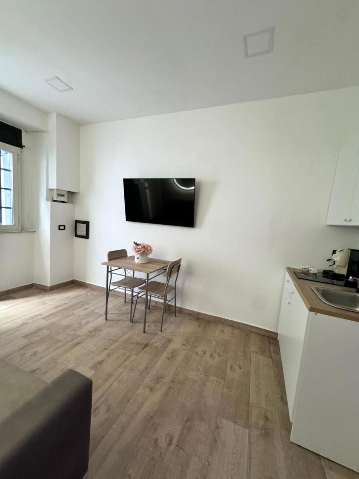 Anita S Home Неаполь Экстерьер фото